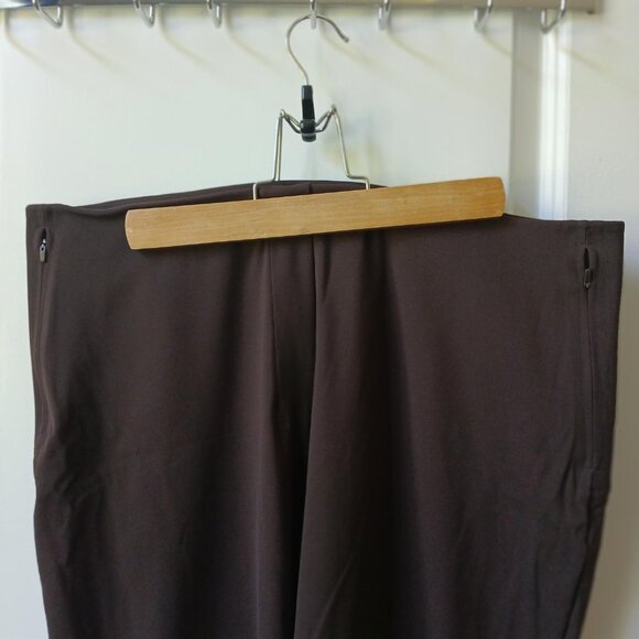 Top and bottom lululemon pants and v cut back in action top espresso - Picture 3 of 10